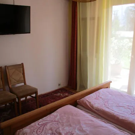 Gaestehaus Leo Alojamento de Acomodação e Pequeno-almoço Bodensdorf
