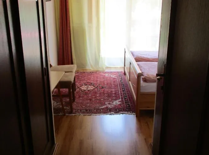 Bed & Breakfast Gaestehaus Leo Bodensdorf